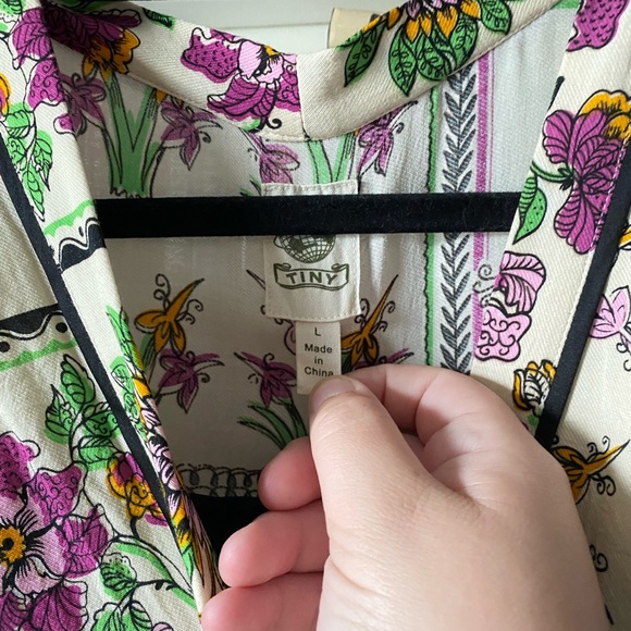 Tiny | Cara Floral Color Block Faux Wrap Top - Picture 11 of 13